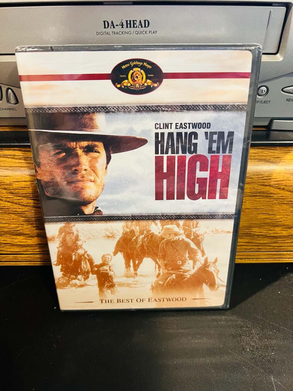 Hang 'Em High DVD (Clint Eastwood, The Best of Eastwood Series)